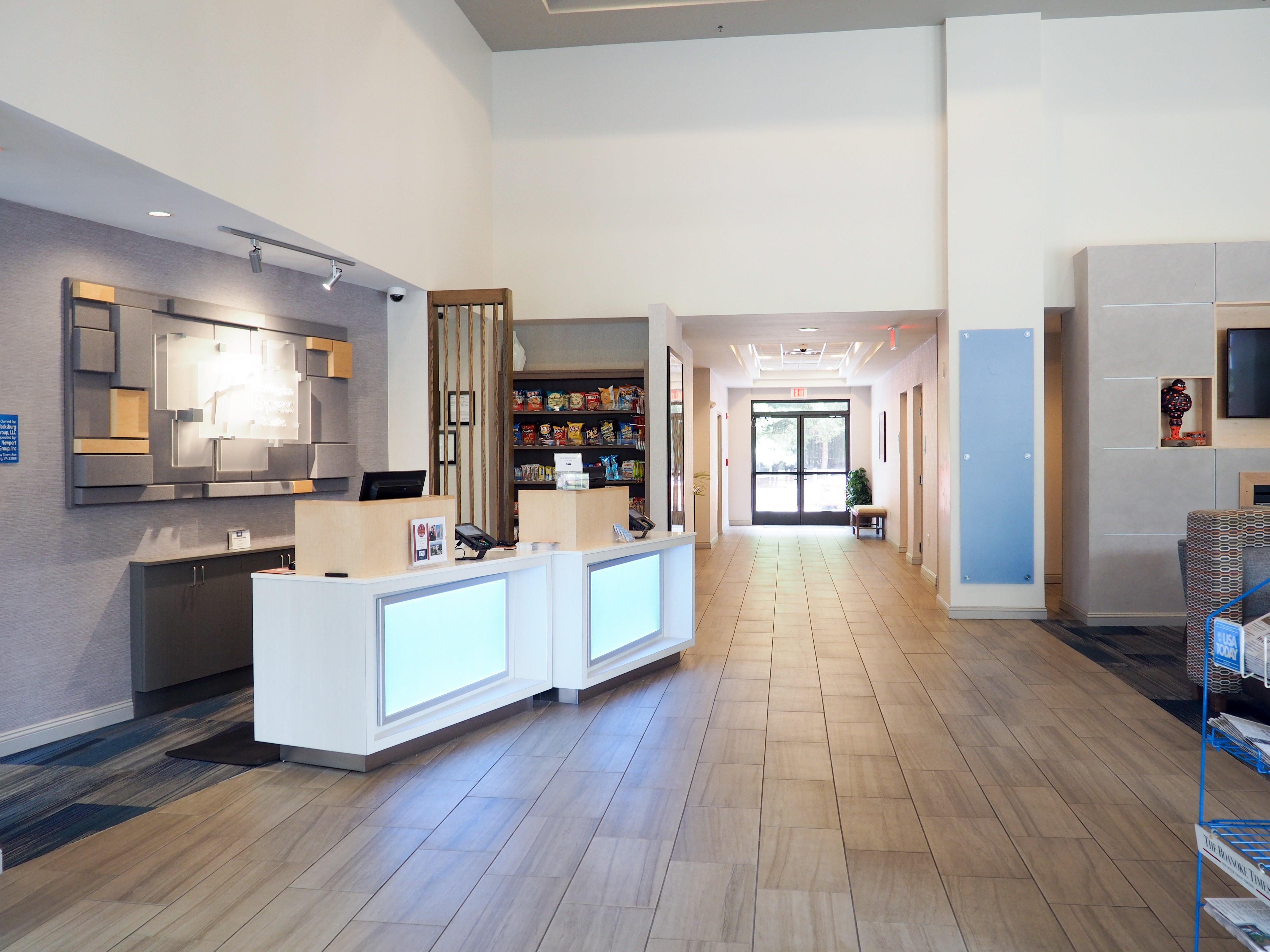 Holiday Inn Express Blacksburg By Ihg Exterior foto